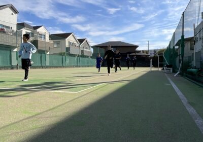 青空のもと軽やかステップ